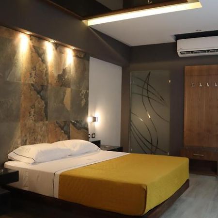 Hotel Myst. Monterrey Bagian luar foto
