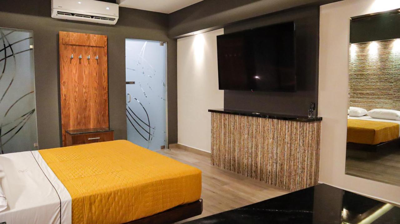 Hotel Myst. Monterrey Bagian luar foto