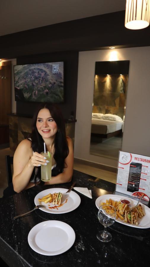 Hotel Myst. Monterrey Bagian luar foto